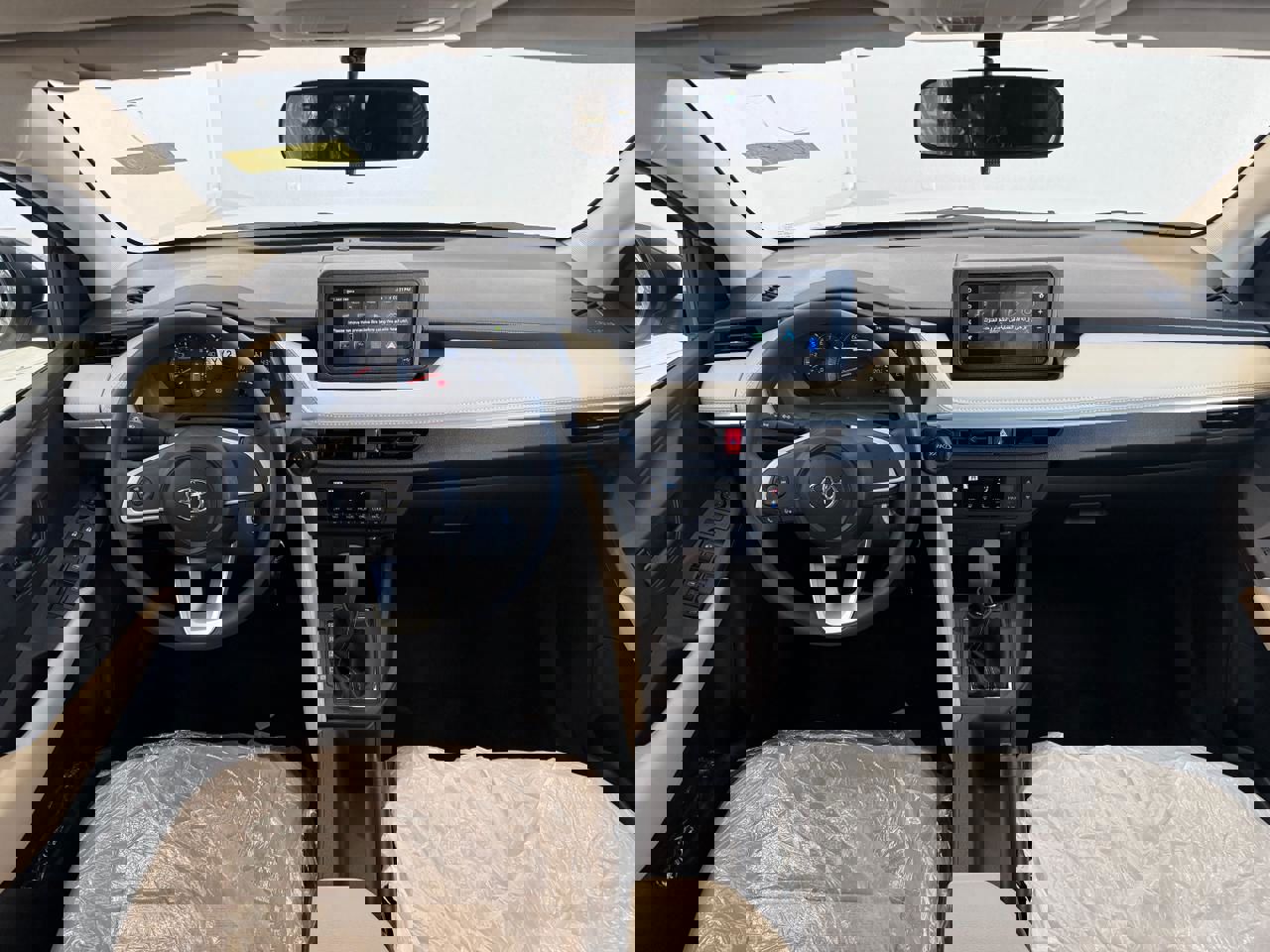 تويوتا ياريس 2026 ستاندر (Y)