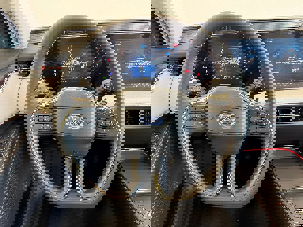 فورد تورس تيتانيوم 2026 